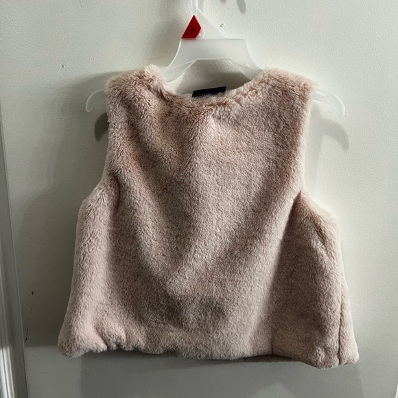 Vest - Picture 2 of 3